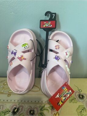 Women’s Hello Kitty Pink Cross-Strap Sandals with Fun Charms